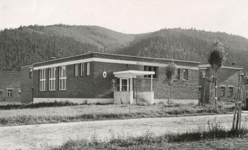 Prvá škola vo Svite