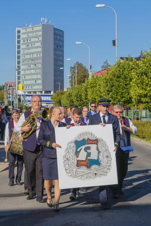 Absolventi Baťovej školy_archívna foto